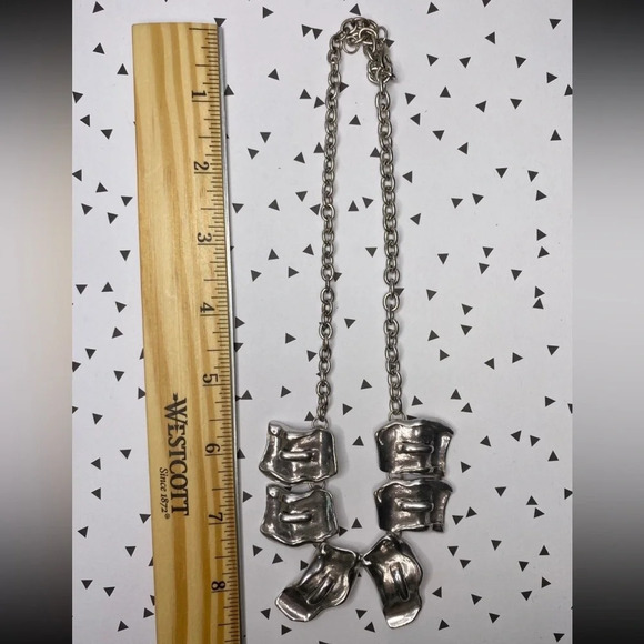 Stylized Chunky Statement Piece Necklace - Picture 5 of 6